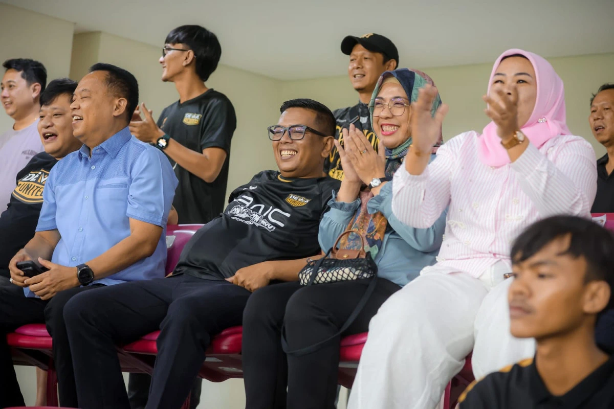 Gubernur Banten Andra Soni Dukung Langsung Laga Dewa United vs Persebaya di Super League 2025/2026